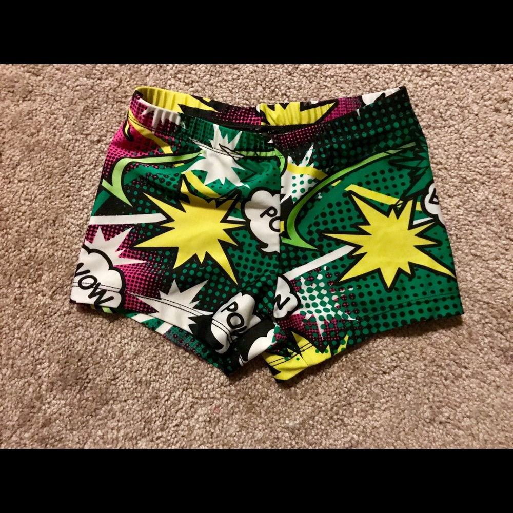 🌟5 FOR 25!!!🌟 EUC Hip hop shorts!!!